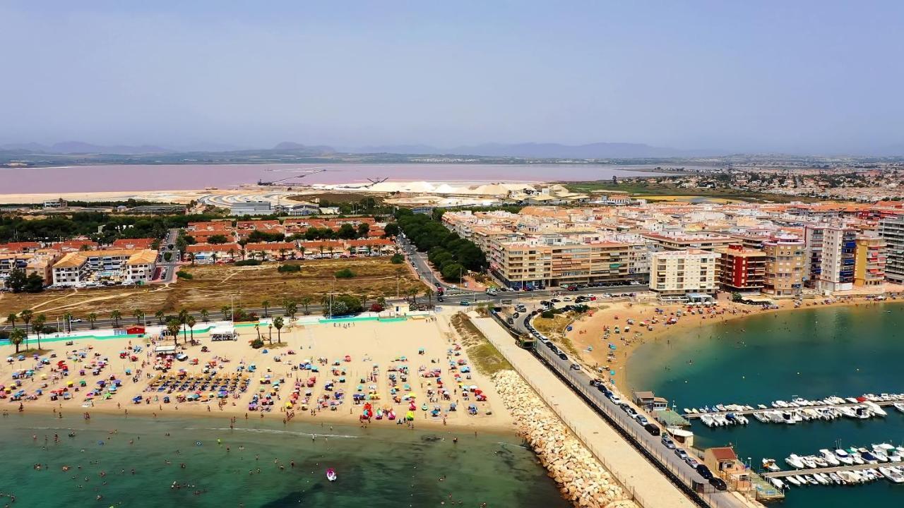 Appartement Apartament Alexandro'S à Torrevieja Extérieur photo