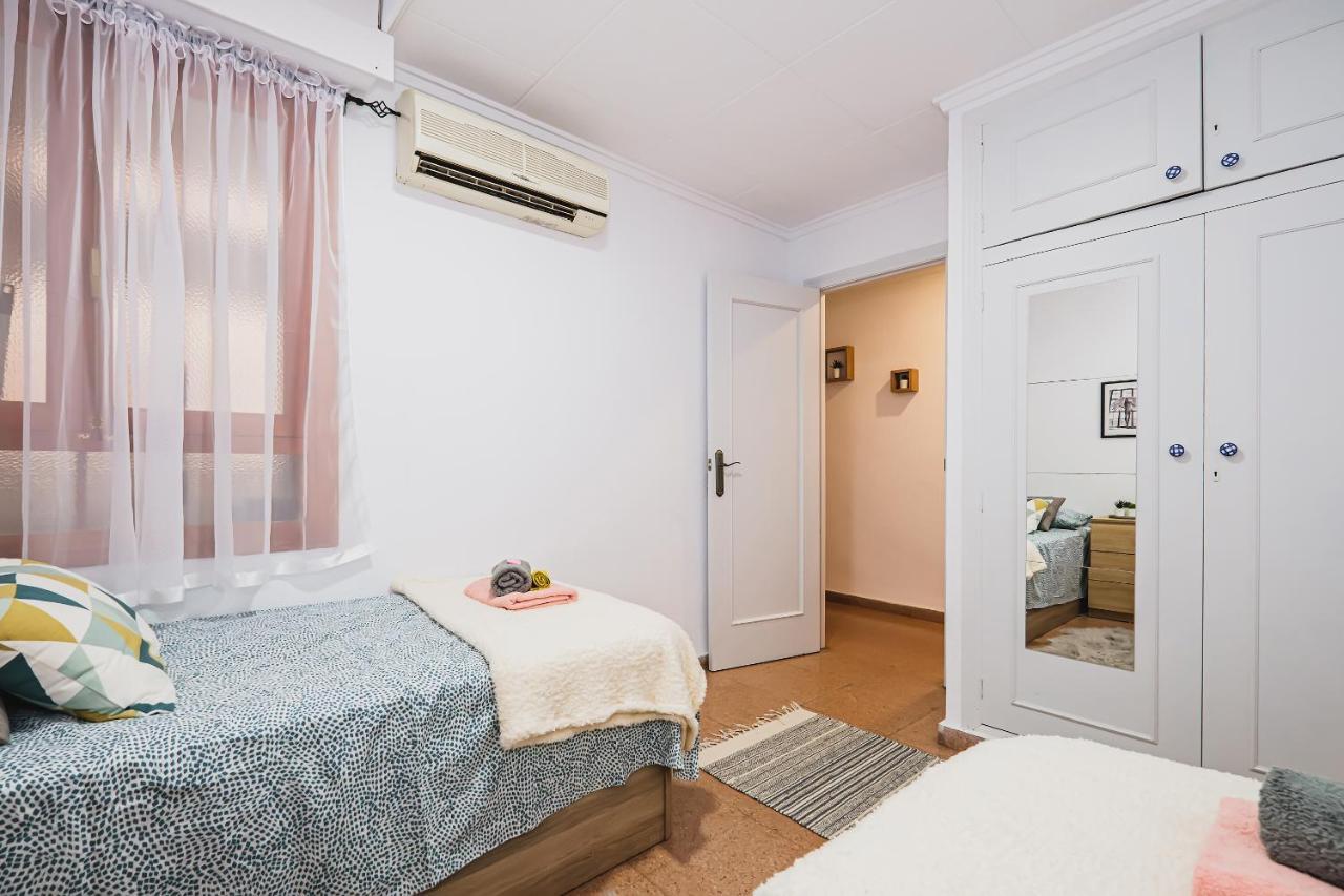 Appartement Apartament Alexandro'S à Torrevieja Extérieur photo