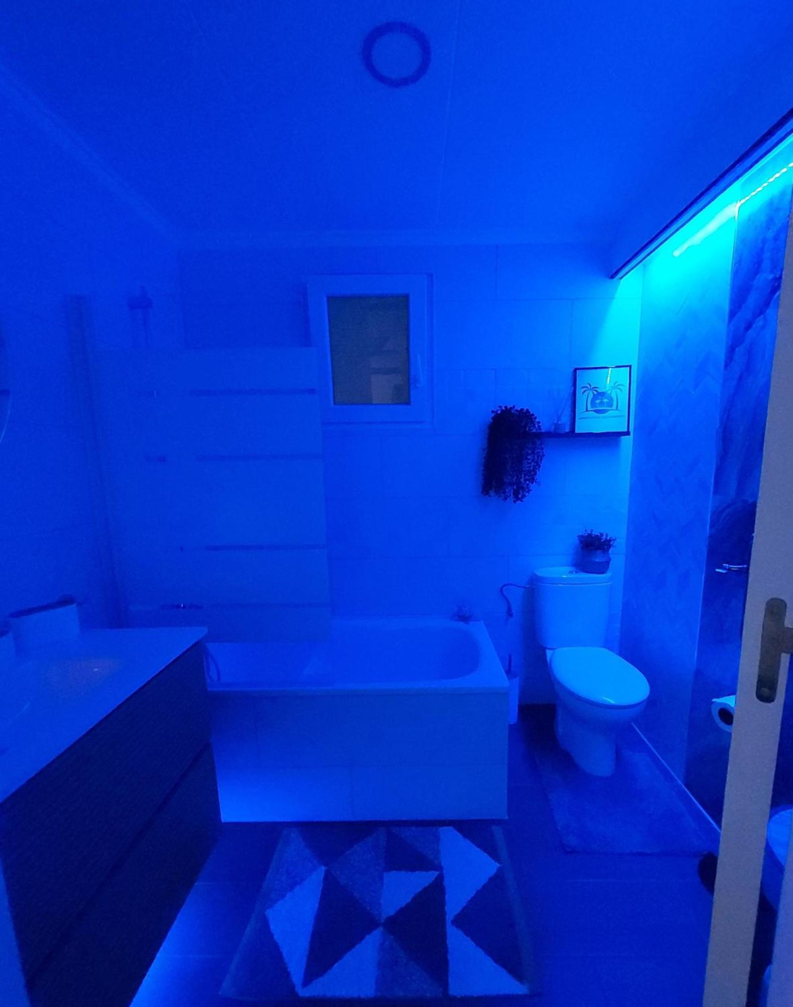 Appartement Apartament Alexandro'S à Torrevieja Extérieur photo